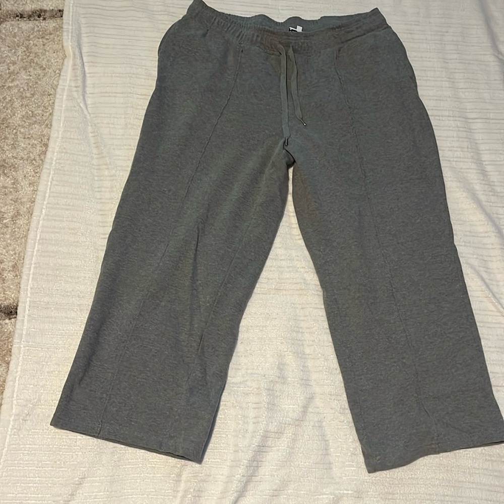 Women’s plus wide leg sweat pants
